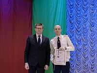 Награждение победителя и лауреата конкурса инженера-технолога Гомельского вагонного депо Александра Отока