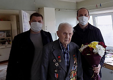 Поздравление ветеранов Великой Отечественной войны с Днём Великой Победы